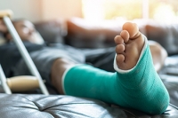 Symptoms and Effective Treatments for a Broken Foot